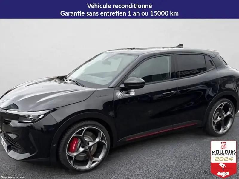 Noir Utilisé 2025 Alfa Romeo Junior Veloce SUV | 50 432 € - Image 1/4
