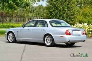 Occasion Jaguar XJ8 262 ch (192 kW) 2007 Gris Berline