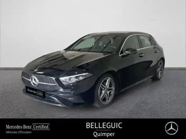 Noir Utilisé 2024 Mercedes A200 AMG line Berline | 39 490 € (Prix cher) - Image 1/4