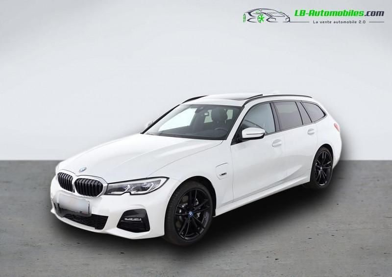 Utilisé 2022 BMW 330e Comfort Edition Berline | 38 400 € (Prix juste) - Image 1/4