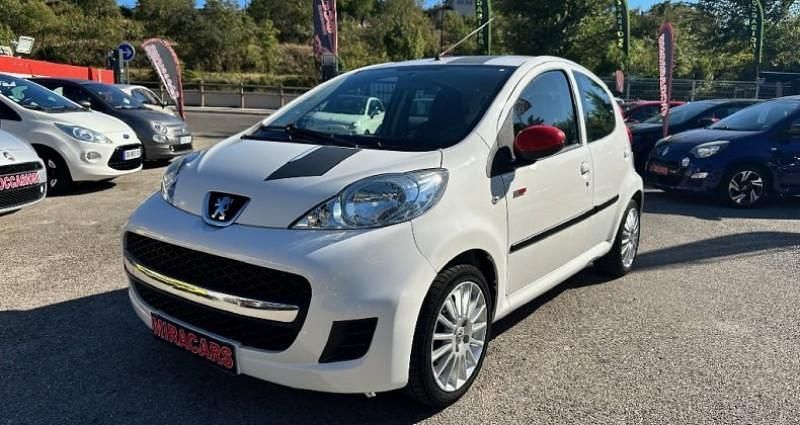 Utilisé 2010 Peugeot 107 Sportium Citadine | 6 490 € (Prix juste) - Image 1/4