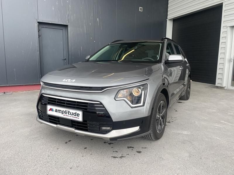Blanc Utilisé 2024 Kia Niro Active SUV | 31 999 € (Prix assez cher) - Image 1/4