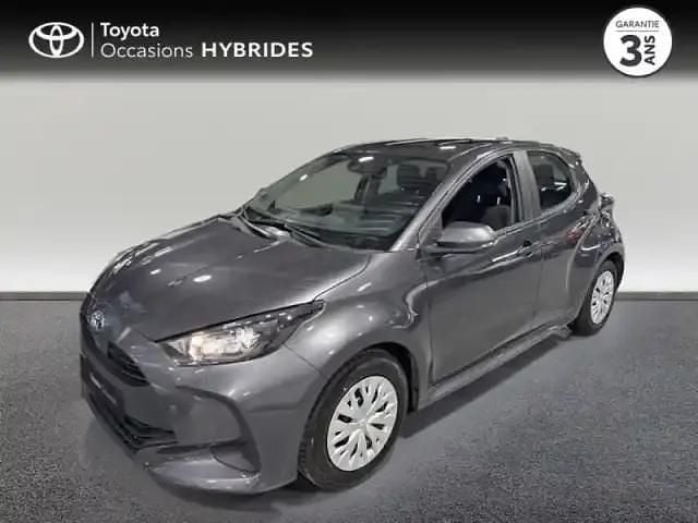Gris atlas Occasion 2022 Toyota Yaris Hybrid Berline | 16 890 € (Bon prix) - Image 1/4