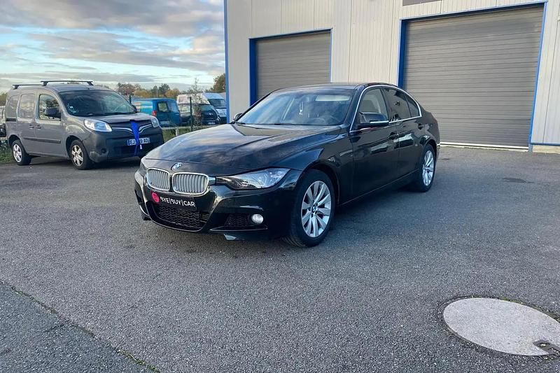 Noir Utilisé 2014 BMW 318 Sport Line Berline | 8 990 € (Bon prix) - Image 1/4