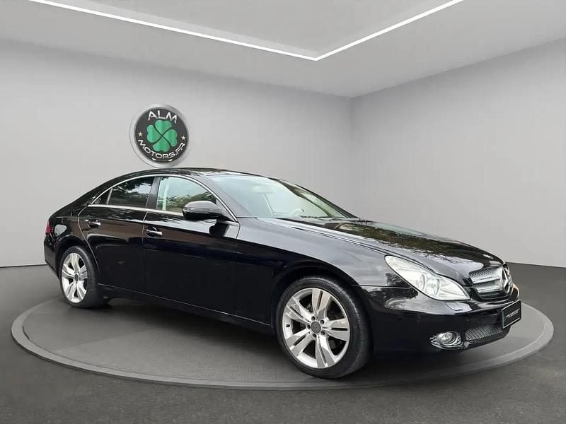 Noir Utilisé 2008 Mercedes CLS320 Berline | 14 790 € - Image 1/4