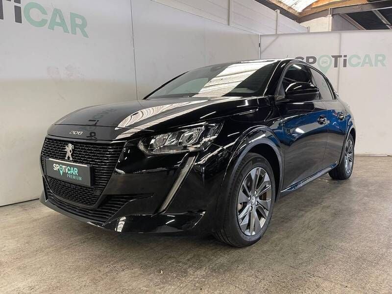 Noir Utilisé 2022 Peugeot e-208 Citadine | 16 990 € (Prix juste) - Image 1/3