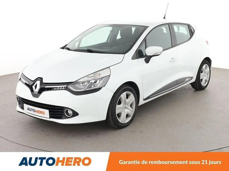 Blanc Utilisé 2015 Renault Clio IV Business Citadine | 9 890 € (Prix juste) - Image 1/2
