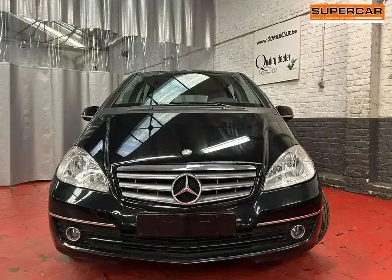 Noir Utilisé 2009 Mercedes A170 Elegance Monospace | 5 490 € - Image 1/4