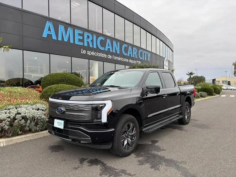Noir Occasion 2024 Ford F-150 Extended Range Pick-up | 99 990 € - Image 1/4