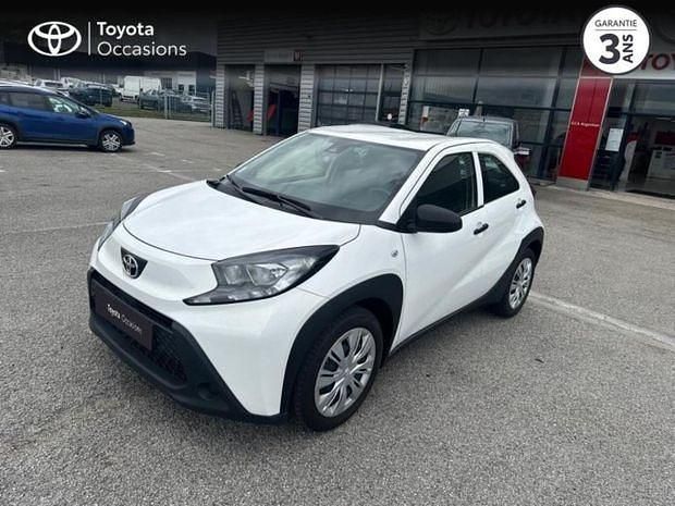 Blanc Utilisé 2023 Toyota Aygo Business Edition Citadine | 14 990 € (Prix juste) - Image 1/4