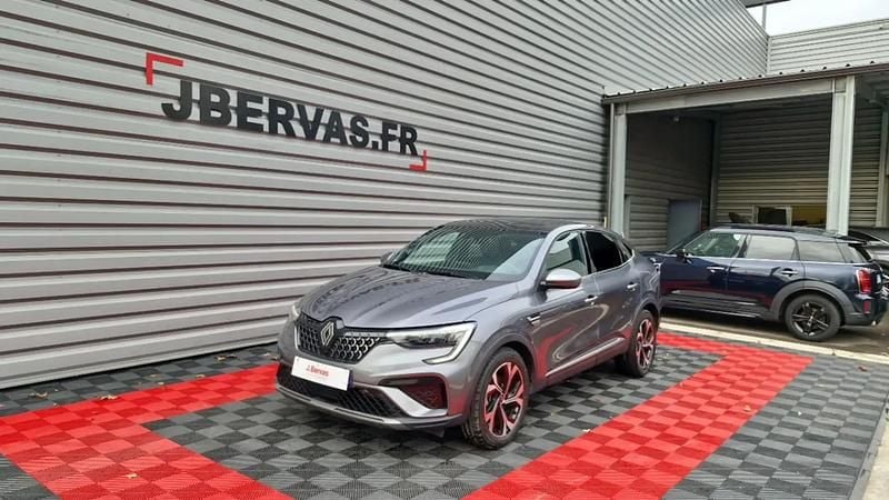 Utilisé 2024 Renault Arkana Techno SUV | 23 990 € (Prix juste) - Image 1/4