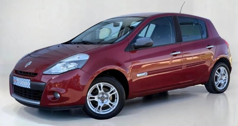 Utilisé 2010 Renault Clio III Expression Citadine | 7 990 € (Prix assez cher) - Image 1/4