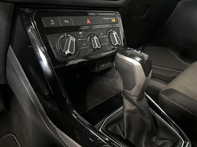 Image 2/4