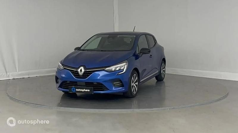 Orange Utilisé 2023 Renault Clio V Evolution Berline | 14 999 € (Prix juste) - Image 1/4