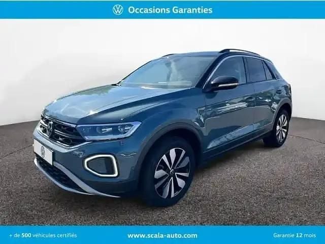Petrol blue metallic Occasion 2025 VW T-Roc Life SUV | 31 990 € (Prix juste) - Image 1/4