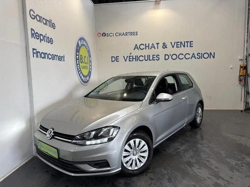 Gris Utilisé 2017 VW Golf VII Trendline Berline | 13 990 € (Super prix) - Image 1/4
