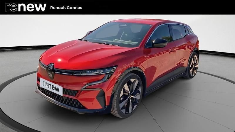 Rouge Utilisé 2023 Renault Mégane Techno Berline | 28 699 € (Prix juste) - Image 1/4