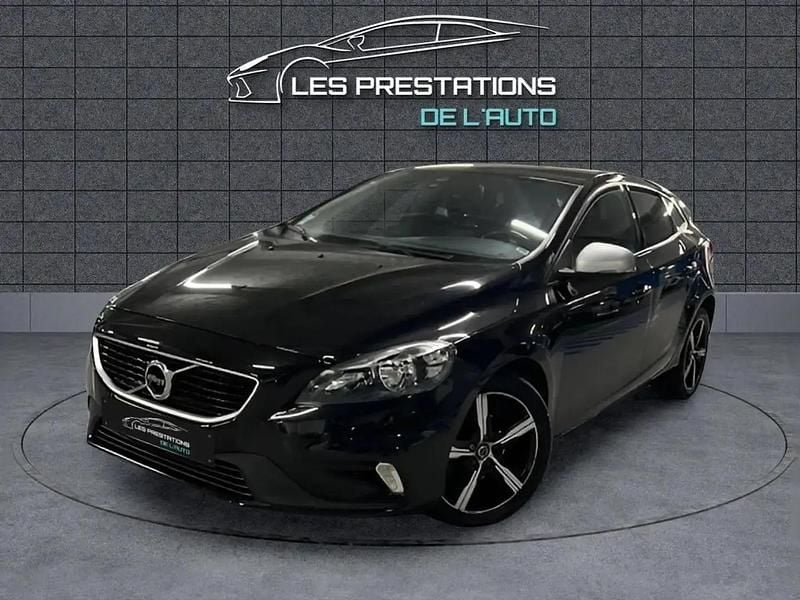 Noir Occasion 2016 Volvo V40 R-Design Berline | 12 390 € (Prix juste) - Image 1/4