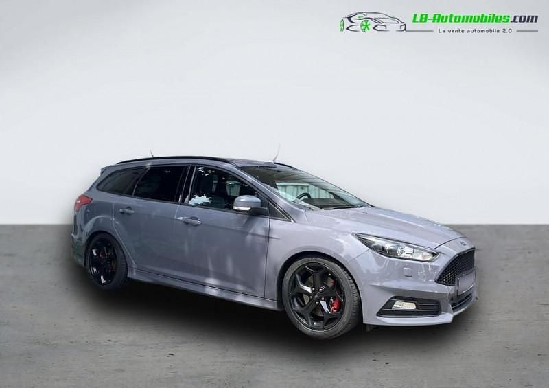 Utilisé 2017 Ford Focus ST Break | 22 900 € (Prix juste) - Image 1/4
