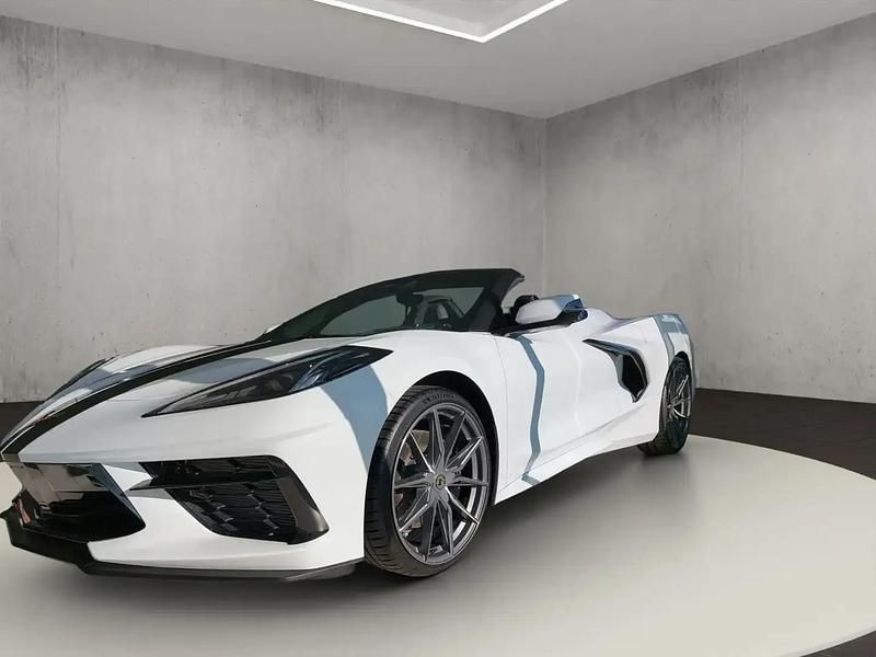 Blanc Nouvelle 2025 Corvette C8 Cabriolet | 116 400 € - Image 1/4