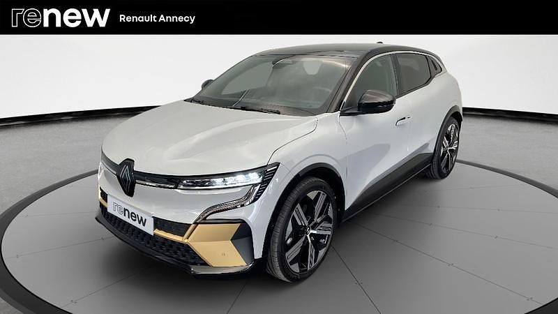 Gris Utilisé 2022 Renault Mégane Iconic Berline | 24 990 € (Prix juste) - Image 1/4