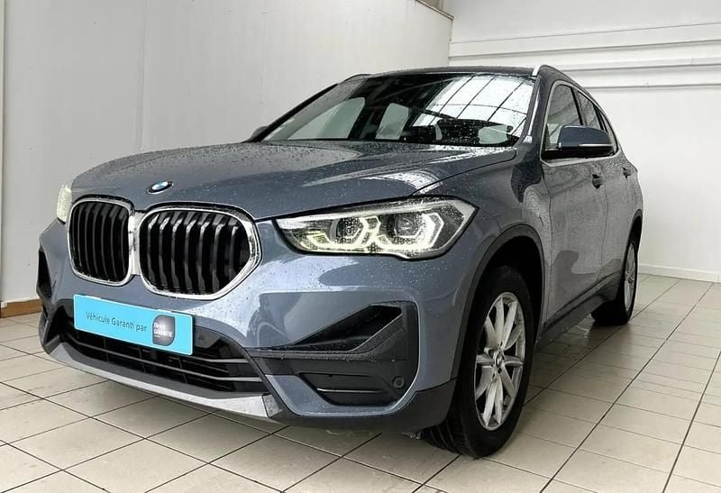 Gris Utilisé 2020 BMW X1 Sport Line SUV | 20 990 € - Image 1/4