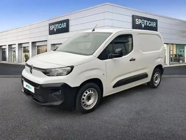 Blanc icy Occasion 2024 Citroën Berlingo Monospace | 16 990 € - Image 1/4
