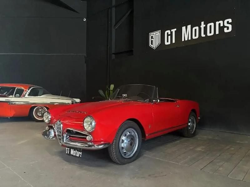 Rouge Occasion 1963 Alfa Romeo Giulia Cabriolet | 54 900 € - Image 1/4