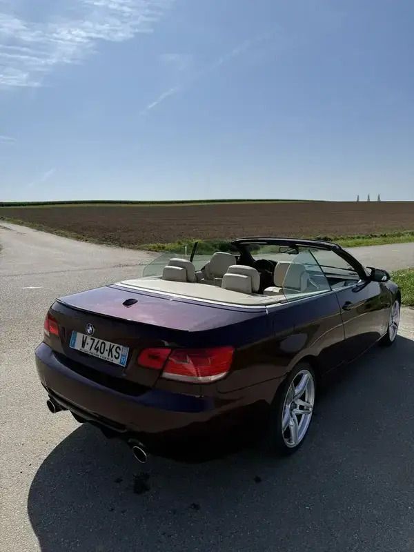 Image 2/4