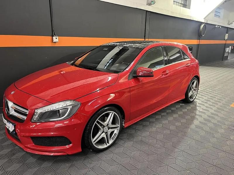 Rouge Occasion 2012 Mercedes A200 Berline | 11 000 € (Prix juste) - Image 1/4