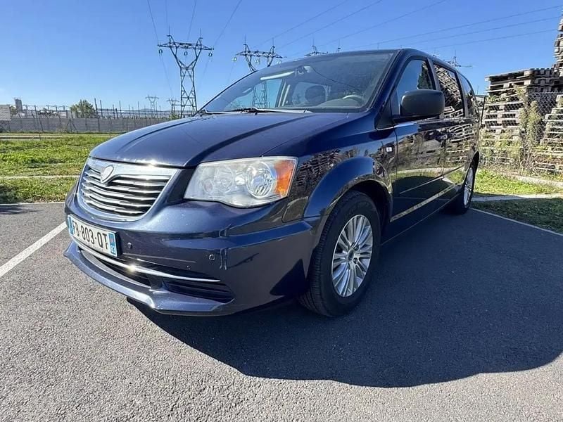 Bleu Utilisé 2013 Lancia Voyager Monospace | 17 990 € - Image 1/4
