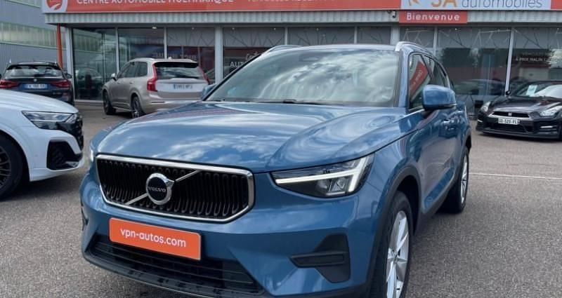Bleu Utilisé 2024 Volvo XC40 Core SUV | 29 790 € (Bon prix) - Image 1/4