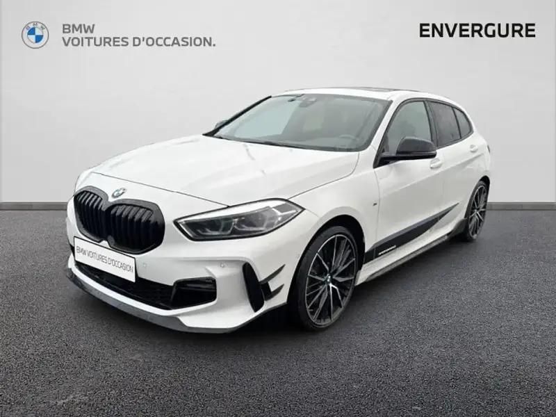 Blanc Utilisé 2023 BMW 120 M Sport Citadine | 40 900 € (Prix cher) - Image 1/4