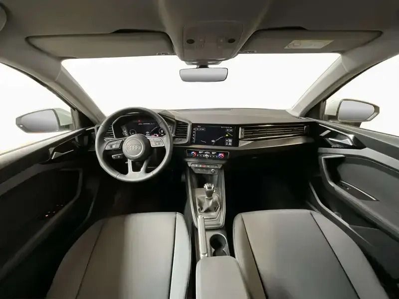 Image 2/4