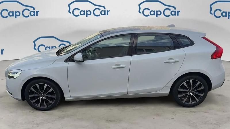 Occasion Volvo V40 122 ch (89 kW) 2019 Blanc Break