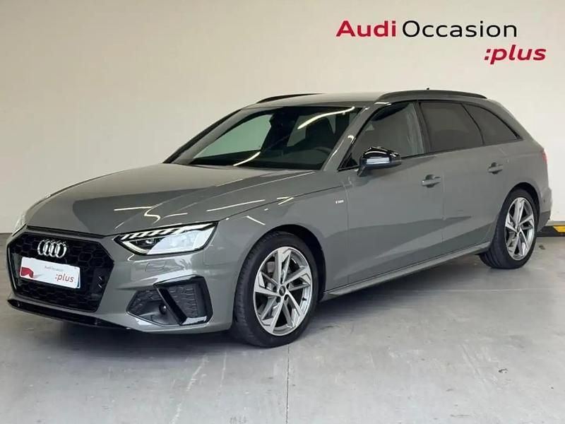 Gris chronos métallisé Utilisé 2023 Audi A4 S-Line Break | 37 490 € (Prix juste) - Image 1/4