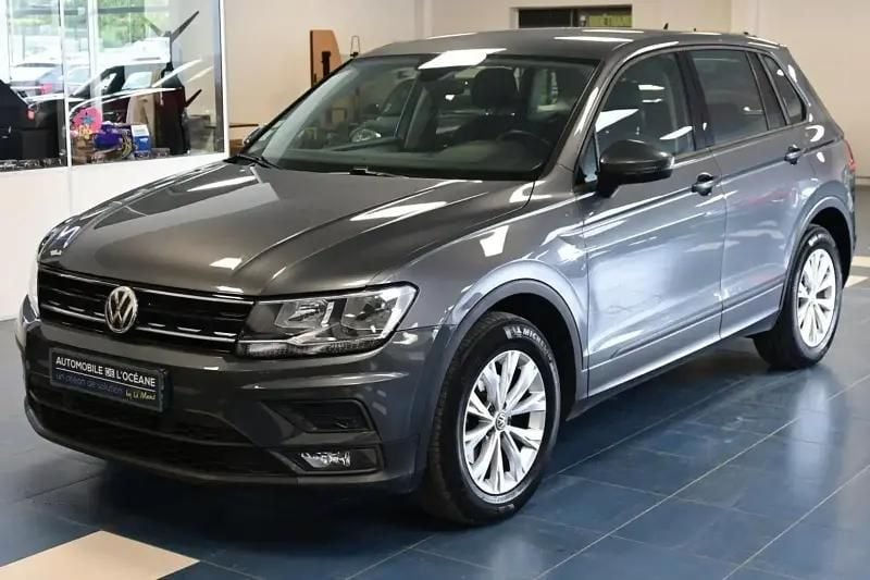 Gris Utilisé 2018 VW Tiguan Trendline SUV | 16 497 € (Prix juste) - Image 1/4