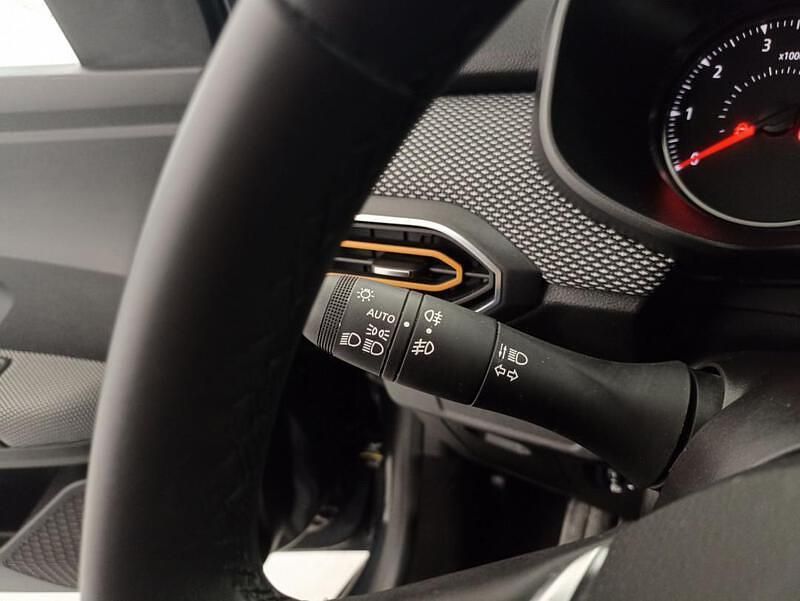 Gris Utilisé 2022 Dacia Sandero Comfort Citadine | 13 499 € (Prix juste) - Image 1/4