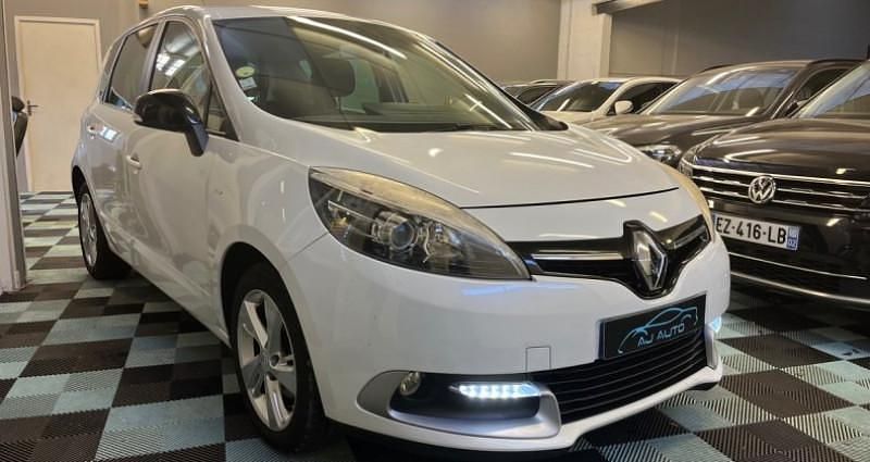 Occasion 2014 Renault Scénic III LIMITED Monospace | 8 490 € (Prix juste) - Image 1/4