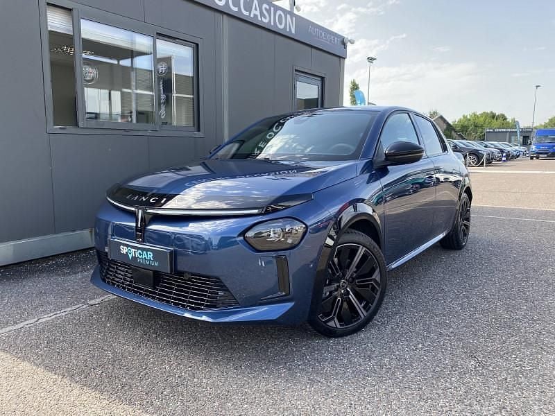 Bleu Occasion 2024 Lancia Ypsilon Citadine | 26 490 € (Bon prix) - Image 1/4