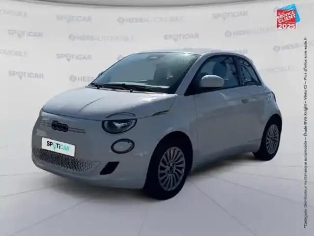 Blanc Utilisé 2022 Fiat 500e Action Citadine | 13 999 € (Prix juste) - Image 1/4
