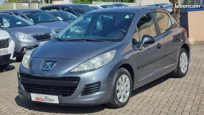 Gris Utilisé 2009 Peugeot 207 Active Berline | 4 900 € (Prix juste) - Image 1/4