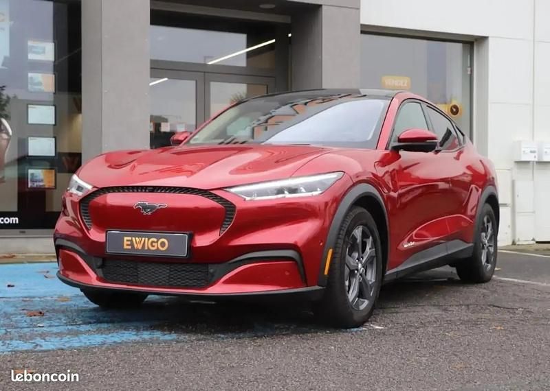 Rouge Utilisé 2020 Ford Mustang Mach-E Standard Range SUV | 24 990 € (Prix assez cher) - Image 1/4