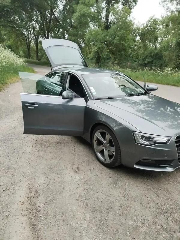 Gris Utilisé 2012 Audi A5 Sportback Ambition Berline | 16 000 € - Image 1/4