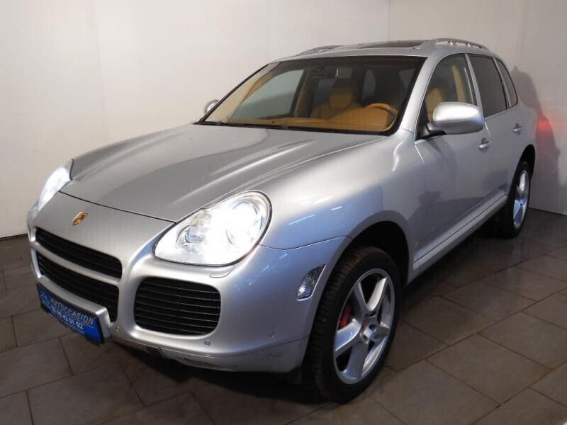 Gris Utilisé 2004 Porsche Cayenne Turbo SUV | 22 990 € - Image 1/4