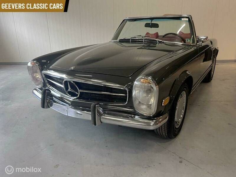 Gris Occasion 1970 Mercedes SL280 Cabriolet | 57 950 € - Image 1/4