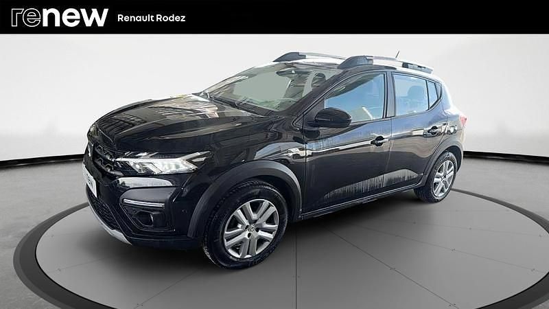 Noir Utilisé 2022 Dacia Sandero Comfort Citadine | 14 890 € (Prix juste) - Image 1/4