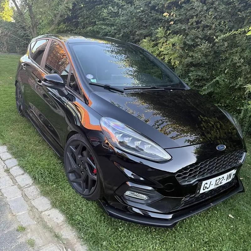 Utilisé 2020 Ford Fiesta S Citadine | 22 500 € (Prix juste) - Image 1/4