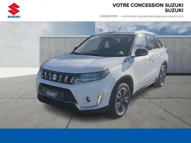 Cool white pearl métallisé Utilisé 2021 Suzuki Vitara Style SUV | 17 590 € - Image 1/4