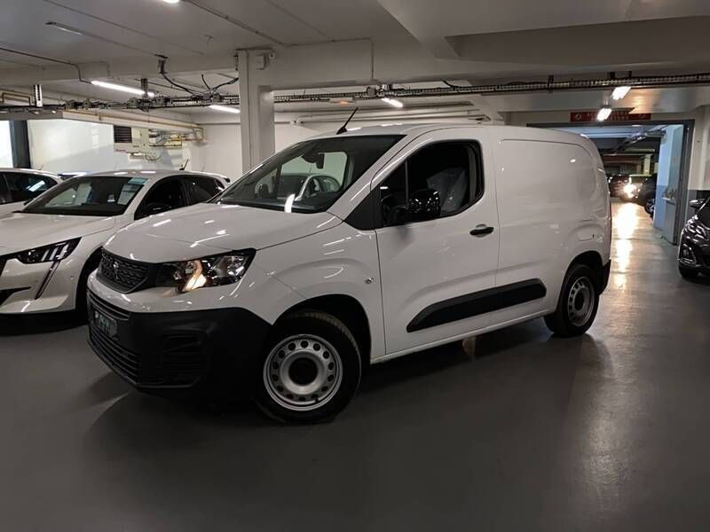 Blanc Utilisé 2022 Peugeot Partner S Monospace | 19 390 € - Image 1/3